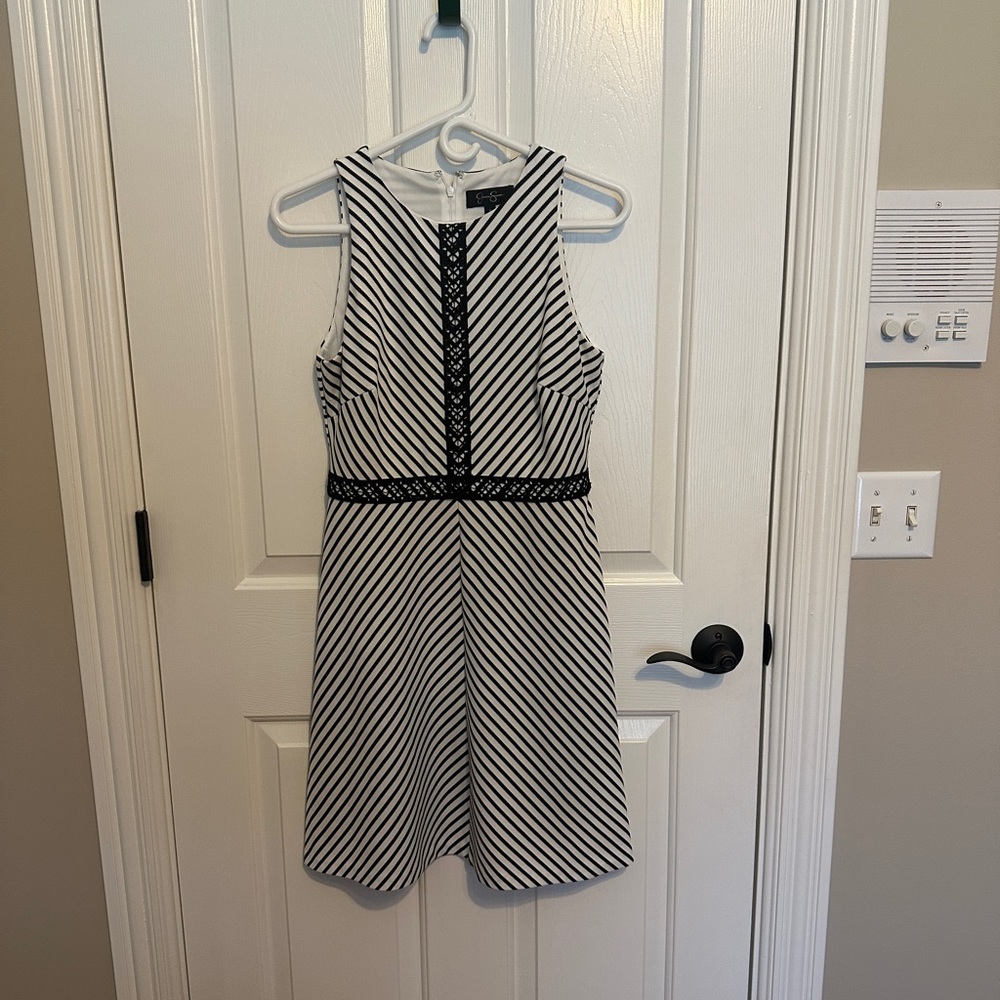 Jessica Simpson Dress Size 6 EUC